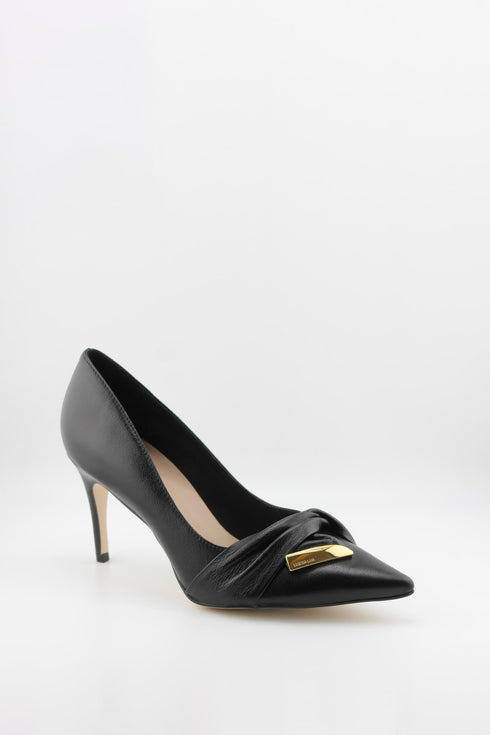 Luz da lua Pointed Toe Leather Pumps with Buckle